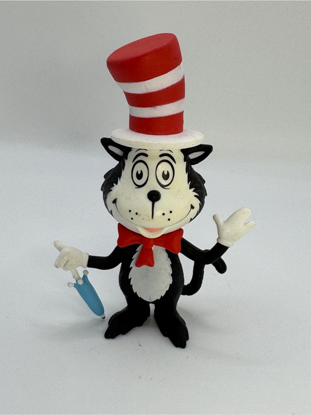 Dr. Seuss The Cat in the Hat Collectible Figurine 2012 3.5” tall
